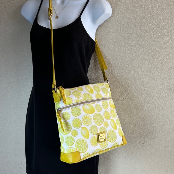 LIKE NEW Dooney & Bourke Citrus Delight Crossbody / Shoulder Bag with strap - Picture 9 of 13